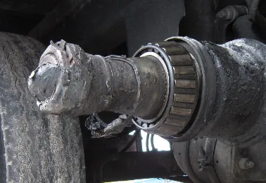 Before - Axle repair before and after - Job 3